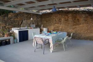 Foto dalla galleria di Casa Nica a Ustica Altre 24 foto