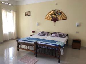 Ένα ή περισσότερα κρεβάτια σε δωμάτιο στο Sandy beach hotel +15 φωτογραφίες