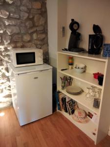 Kuchyň nebo kuchyňský kout v ubytování Chambre d'hôtes La terrasse de Sabatas