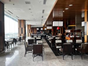 Restorāns vai citas vietas, kur ieturēt maltīti, naktsmītnē PO Hotel Semarang