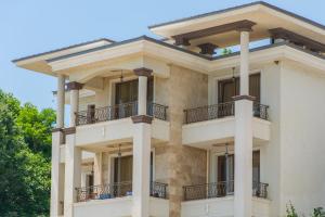 Een balkon of terras bij Paraiso Theopolis - All Inclusive