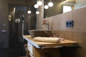 Kúpeľňa v ubytovaní Hotel Gasthof Höllriegl
