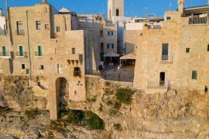 an aerial view of the old city of jerusalem at Mareluna in Polignano a Mare