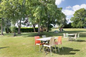Zahrada ubytování Holiday Inn Lille Ouest Englos by IHG
