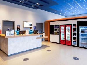 The lobby or reception area at ibis budget Leme SP