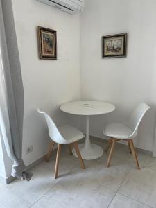 Χώρος καθιστικού στο Immobiliare Turistcasa - Casa Corso Umberto 110