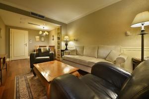 A seating area at Marrol's Boutique Hotel
