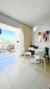 Posedenie v ubytovaní ENCHANTING HOUSE SOUTH TENERIFE, Sea View