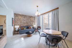 Homely Málaga Mariblanca 17, Vegafuente Apartments的休息区