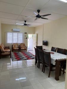 Posezení v ubytování Homestay Sri Jasmine