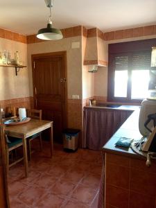 Kuchnia lub aneks kuchenny w obiekcie Casa situada en un entorno natural Casa Rural La Serena