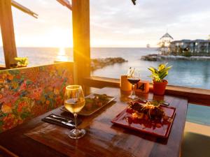 Băuturi la Curacao Avila Beach Hotel