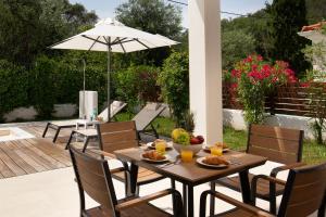 Balkon oz. terasa v nastanitvi Perithia Suites