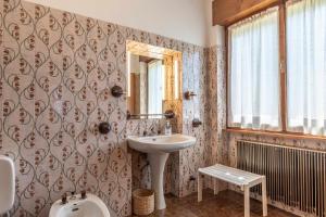 Ένα μπάνιο στο Dolomites White Rest Tres +44 φωτογραφίες