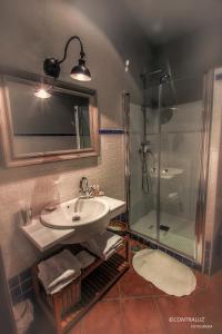 Kúpeľňa v ubytovaní La Posada De Lola + 37 fotografií