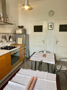Kuchyň nebo kuchyňský kout v ubytování Kläve12 Guesthouse