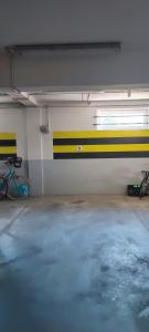 Fotografia z galérie ubytovania Cosmopolitan Apartament z bezpłatnym, prywatnym parkingiem w hali garażowej Toruni