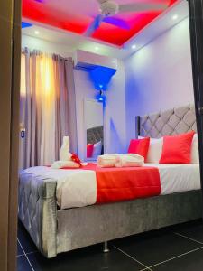 Postel nebo postele na pokoji v ubytování Hotel Reloj