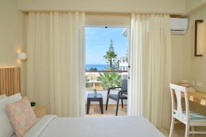 Postel nebo postele na pokoji v ubytování Alykanas Beach Grand Hotel by Zante Plaza + 37 fotografií