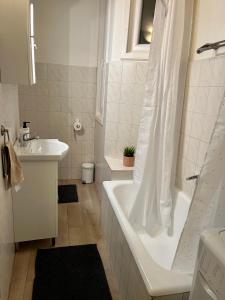 Fotografia z galérie ubytovania Your home in Budapest: cozy, central & silent v Budapešti