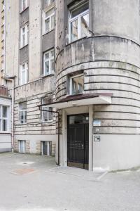 Budova, v ktorej sa apartmán nachádza