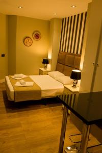 Posteľ alebo postele v izbe v ubytovaní AB Apartamentos Museum