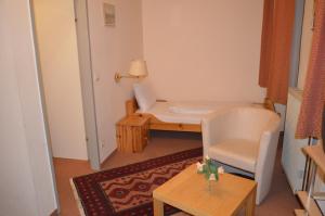 Postel nebo postele na pokoji v ubytování Hotel Pension Walzerstadt