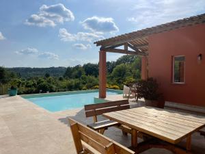 Zdjęcie z galerii obiektu Villa Bellazur en Provence w mieście Lorgues
