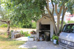 Zahrada ubytování Apartments with a parking space Tucepi, Makarska - 2676