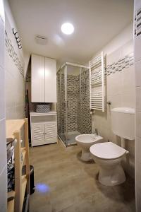 Kúpeľňa v ubytovaní Cozy studio in Turin city center by Wonderful Italy + 8 fotografií