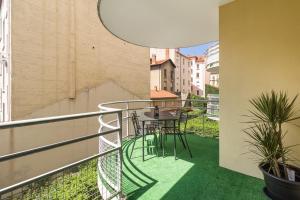 Balkón alebo terasa v ubytovaní Nice Apartment with Parking balcon Casa Lyon