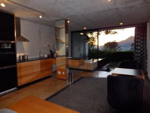 Gallery image of Snooze in Hout Bay Self-Catering in Hout Bay