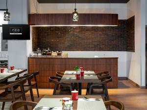 Thức uống tại Hotel Neo Gading Solo