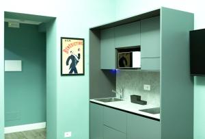 A kitchen or kitchenette at Household Settembrini
