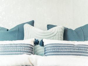 Кровать или кровати в номере BLUE IVY Très beau F2 à 2 pas du port