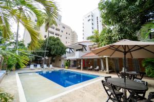 Bassein majutusasutuses Santorini Villas Santa Marta või selle lähedal