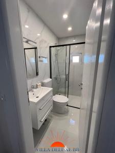 Et badeværelse på Villa Deluxe BB