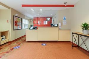 a waiting room with a counter in a hospital at Extended Stay America Suites - St Louis - Fenton in Fenton