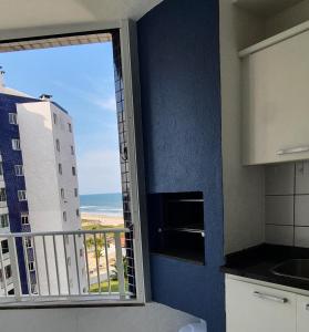 Dapur atau dapur kecil di Apto Resort Cambuhy frente Mar Piscina Academia