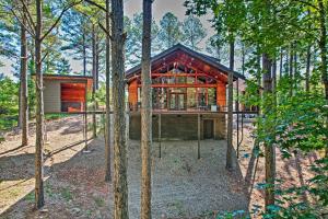 Zahrada ubytování Broken Bow Cabin Less Than 9 Mi to Choctaw Landing Casino