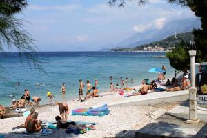 Fotografia z galérie ubytovania Apartments with a parking space Podgora, Makarska - 6645 v Podgore