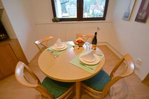 Nápoje v ubytovaní Apartement Hrebenka