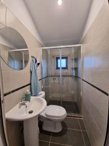 Koupelna v ubytování Ballkan B&B 1