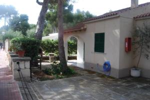 Το κτήριο όπου στεγάζεται  το διαμέρισμα