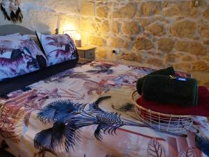 Ένα ή περισσότερα κρεβάτια σε δωμάτιο στο The LYNDEE HOUSE