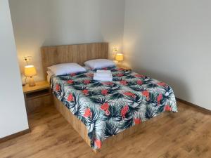 Letto o letti in una camera di Lanchvali Inn