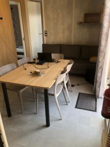 Posedenie v ubytovaní Camping le Castellas