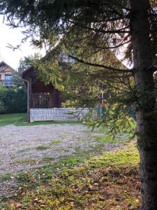 Vonkajšia záhrada v ubytovaní Domek na górze z pięknym widokiem