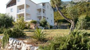 Zahrada ubytování Apartments Barić Kučište
