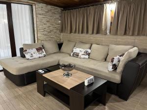 Posezení v ubytování Georgievi Apartments Sandanski